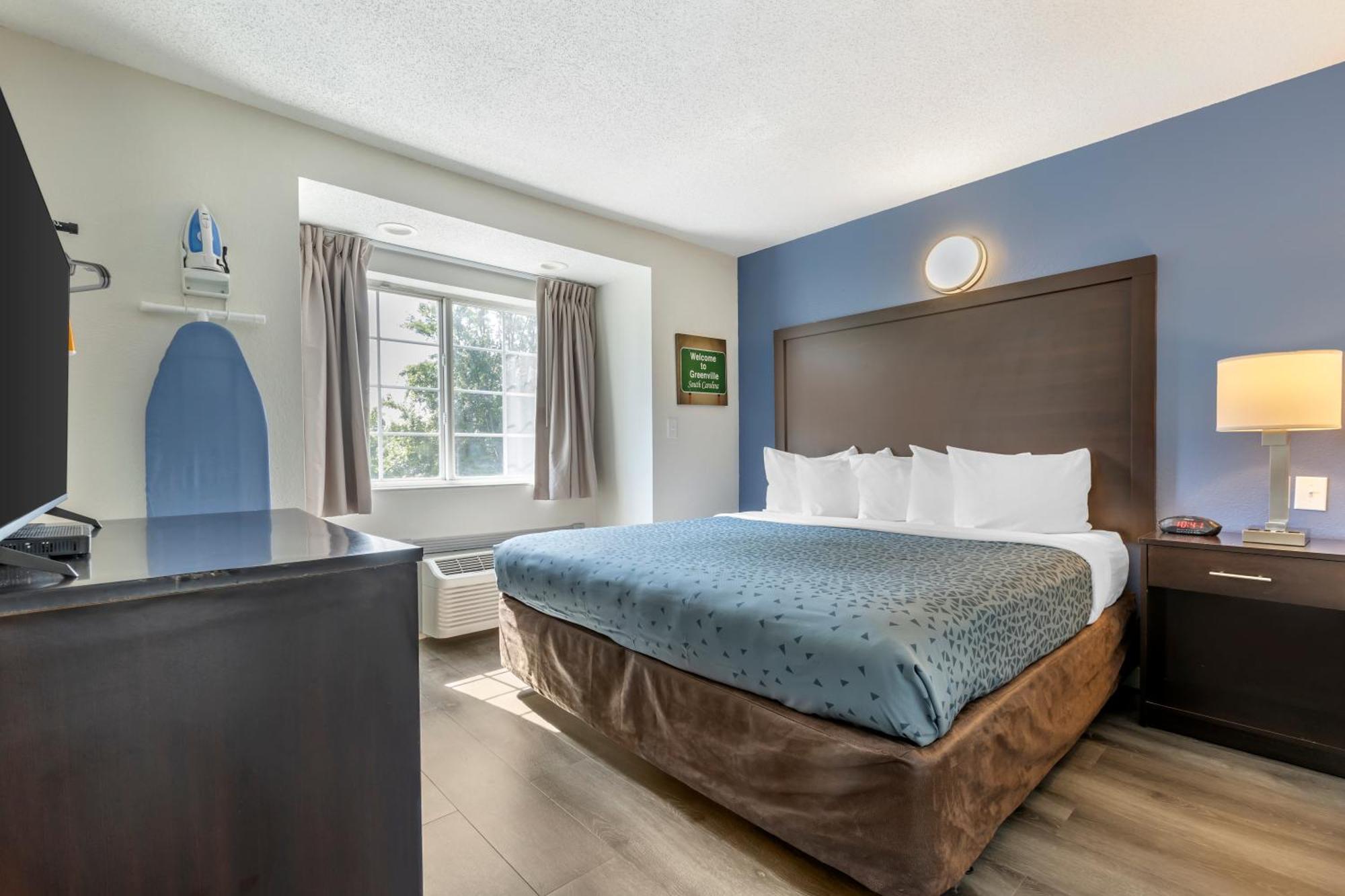 Hotel Econo Inn&suites 2*