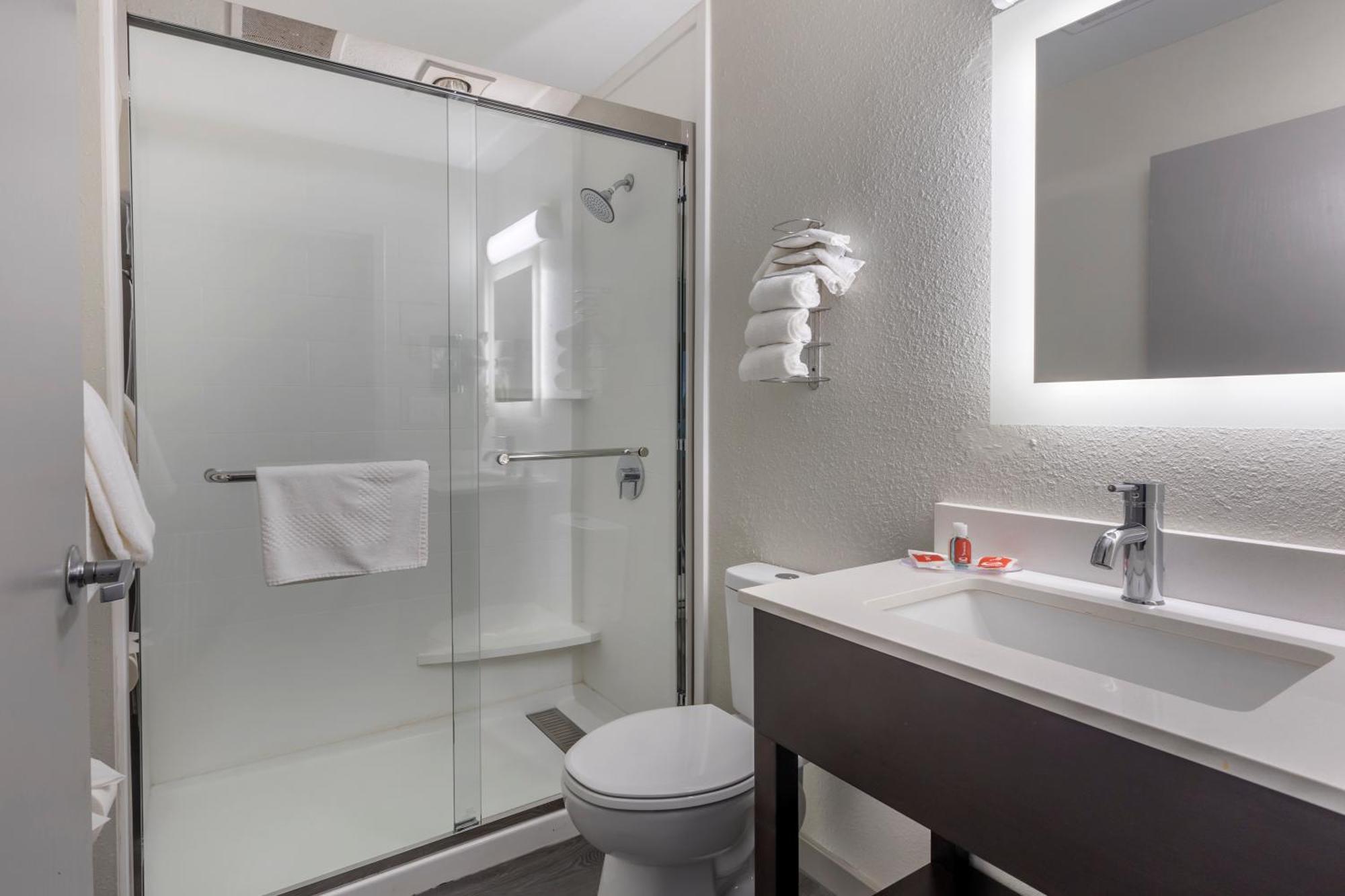 Econo Inn&suites