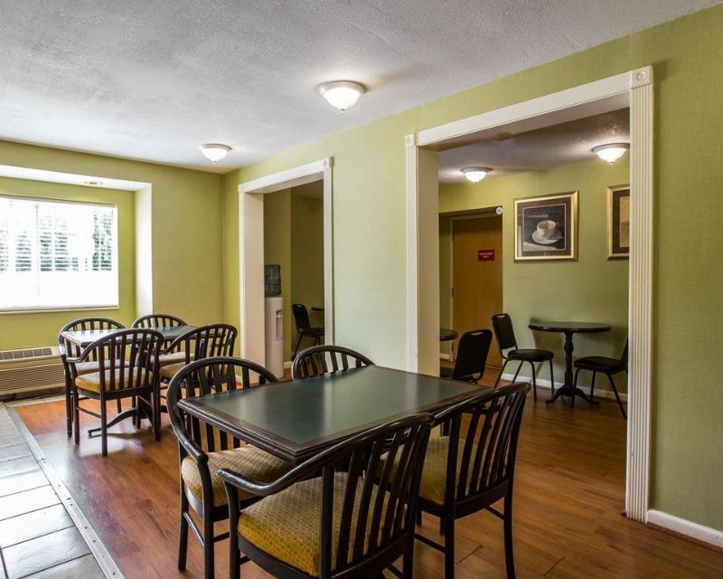 Econo Inn&suites 2* Greenville