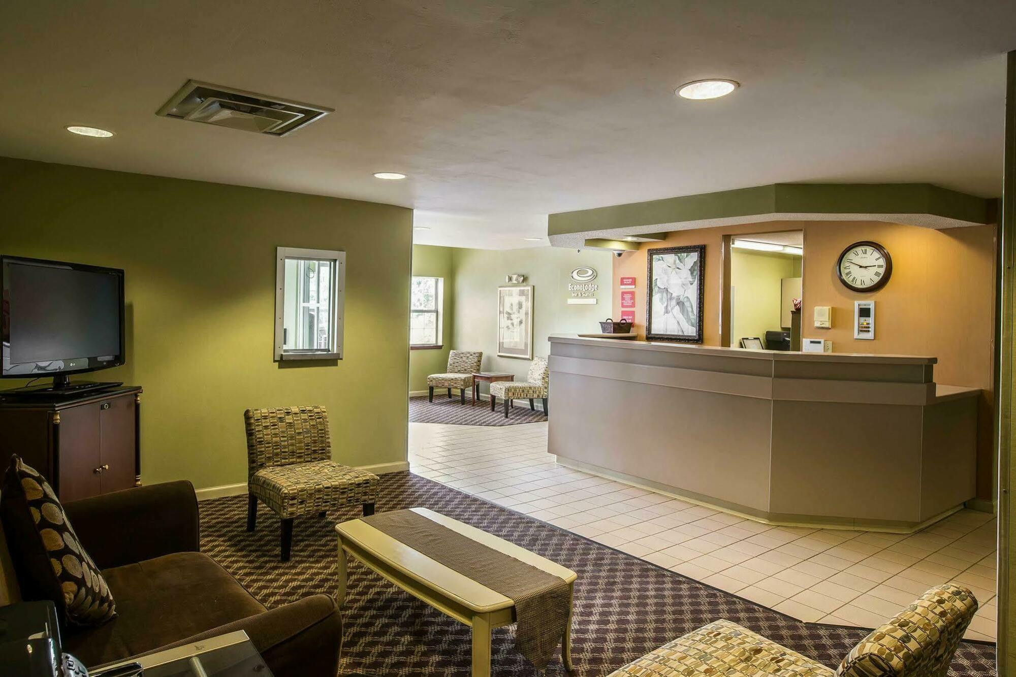 Econo Inn&suites