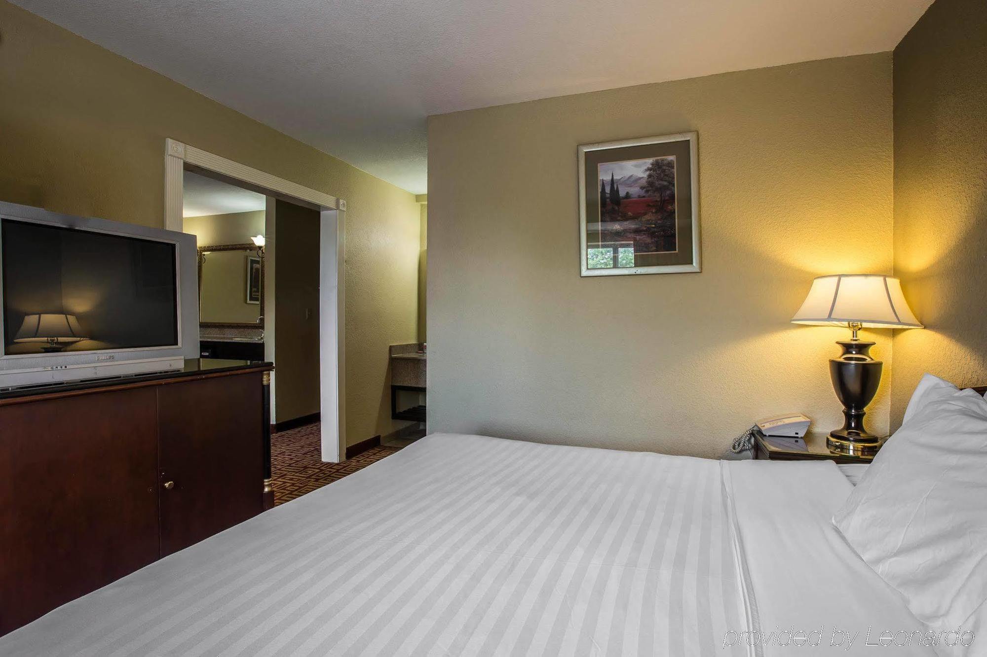 Econo Inn&suites 2* Greenville